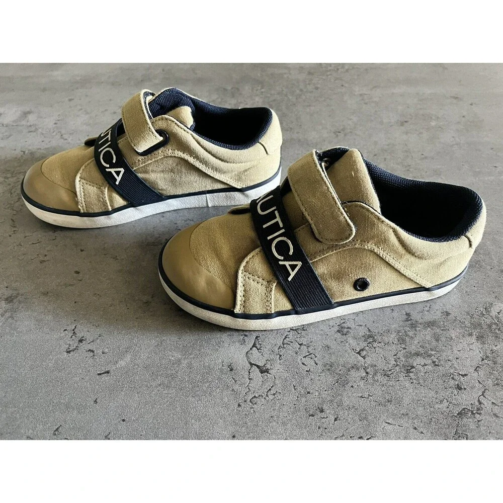 Nautica Boys Shoes Size 11 Tan and Blue